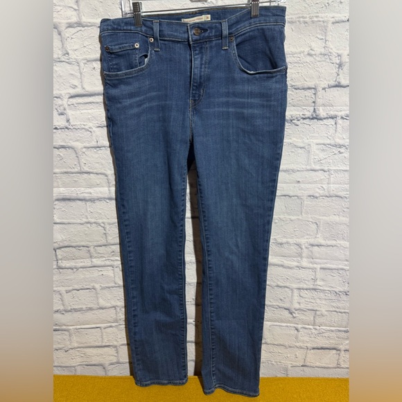 Levi's Denim - Women’s Levi’s 724 High Rise Straight Blue Jeans, Size 31